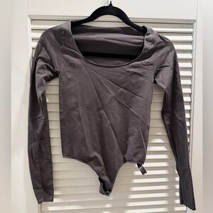 SKIMS Long Sleeve Bodysuit in Gray